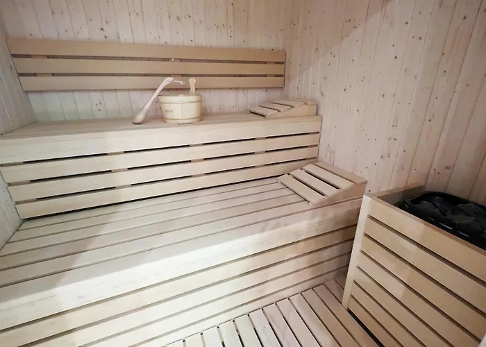 Pietra Viva E Relax Veglie